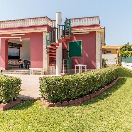 Red House Near The Sandy Beach, Parking & Wi-Fi Avola Exterior photo