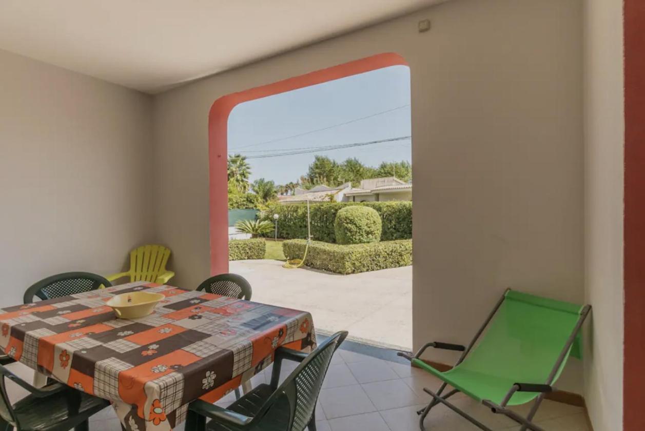 Red House Near The Sandy Beach, Parking & Wi-Fi Avola Exterior photo