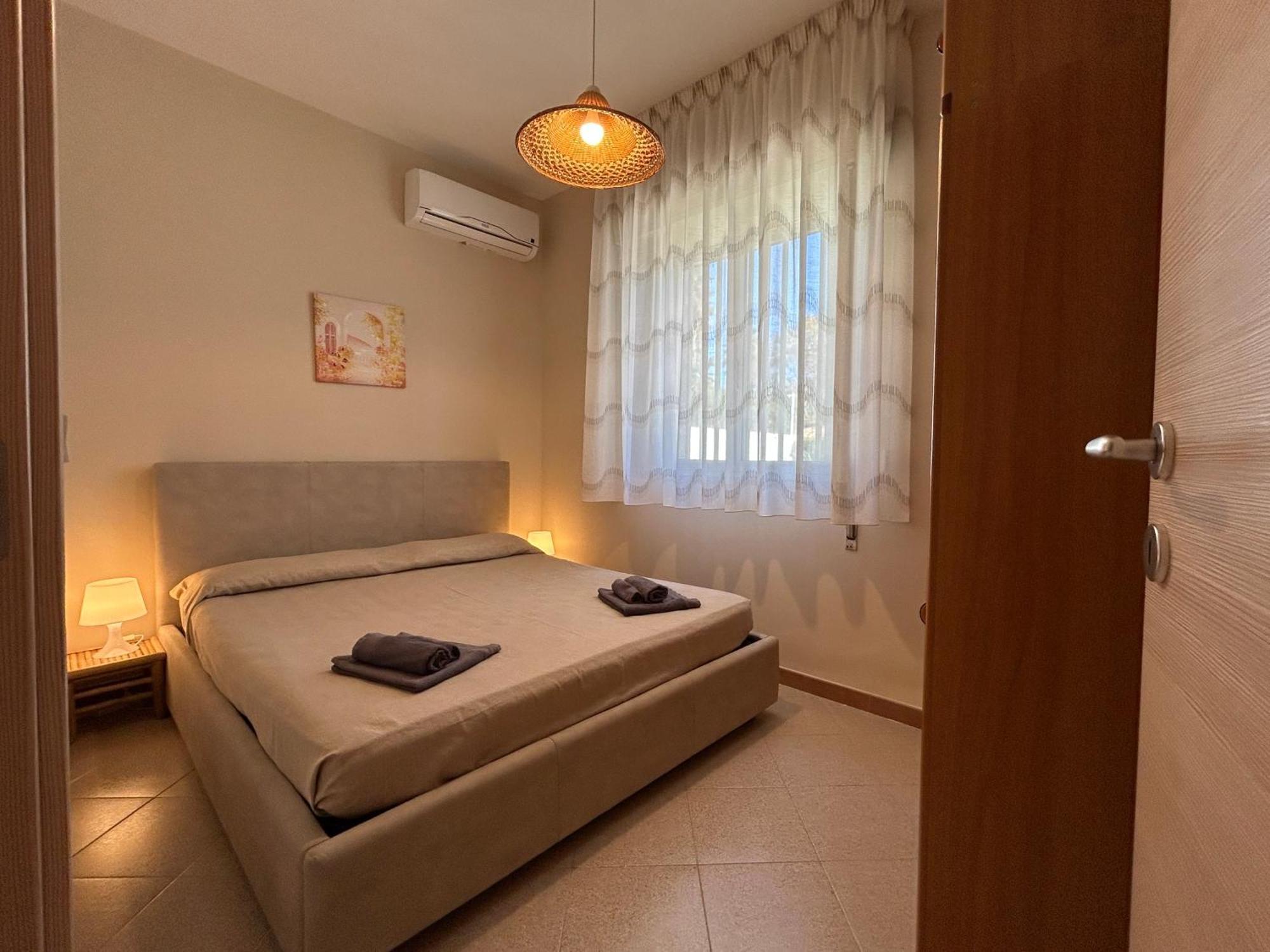 Red House Near The Sandy Beach, Parking & Wi-Fi Avola Exterior photo